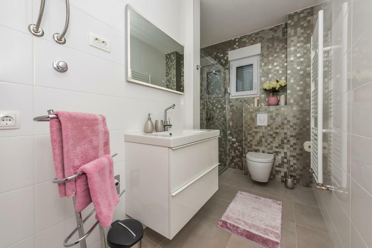 Penthouse Jure Apartment Makarska Exterior photo